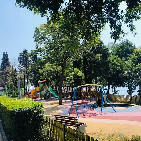Mina In Tzarevo Апартаменты