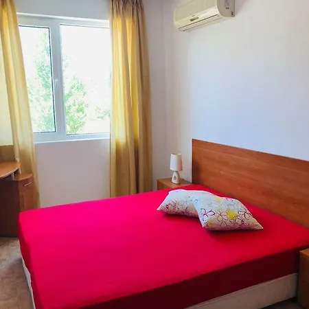 Apartment Mina In Tzarevo Zarewo