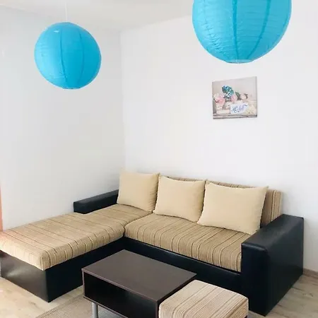 Mina In Tzarevo Apartment